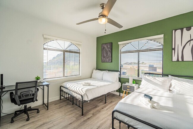 Building Photo - 2150 S 55th St