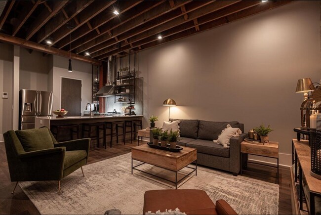 Floorplan - Uptown Courtyard Apartments and Condos