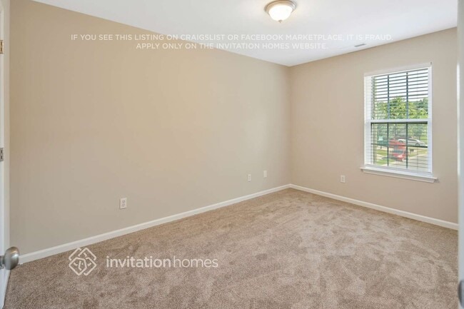 Building Photo - 236 Pangle Dr