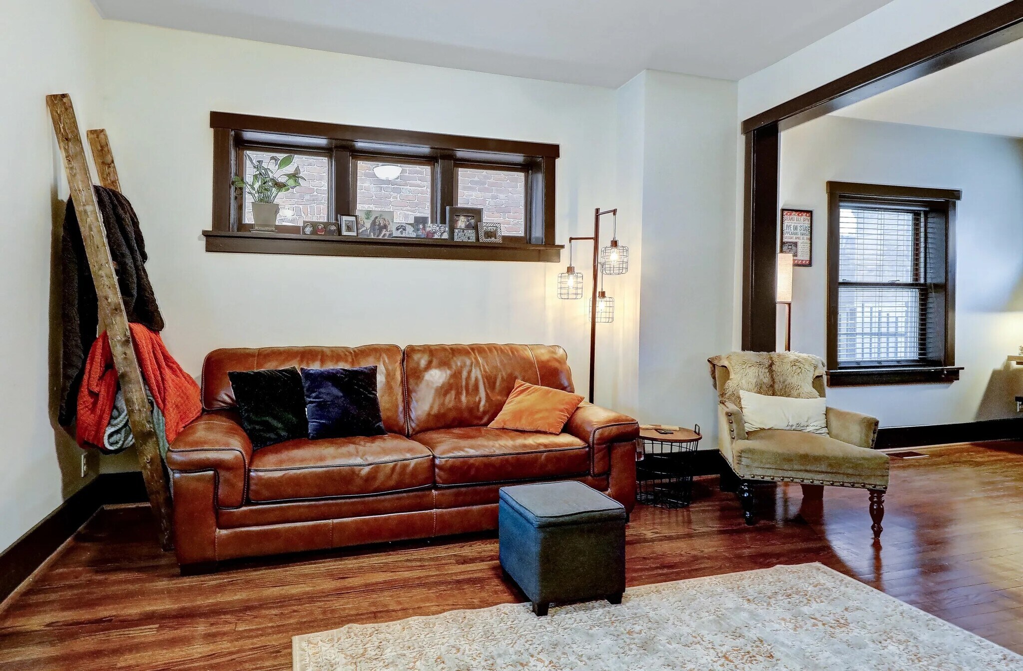 Building Photo - 658 S 26th Ave