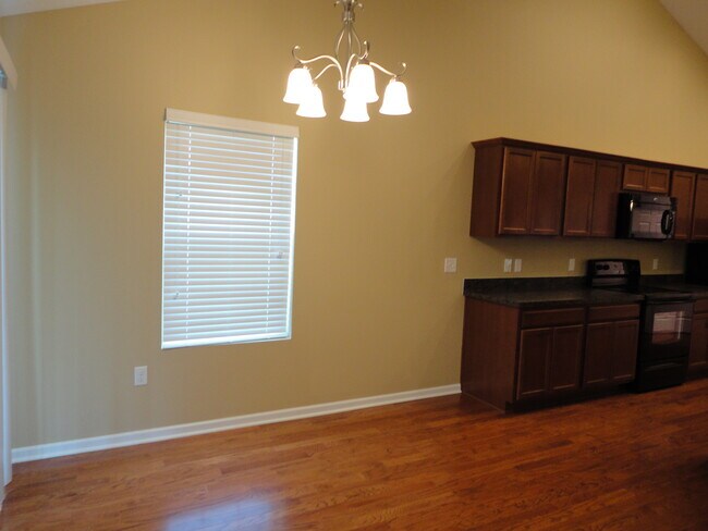 Building Photo - 4423 Pimlico Pl