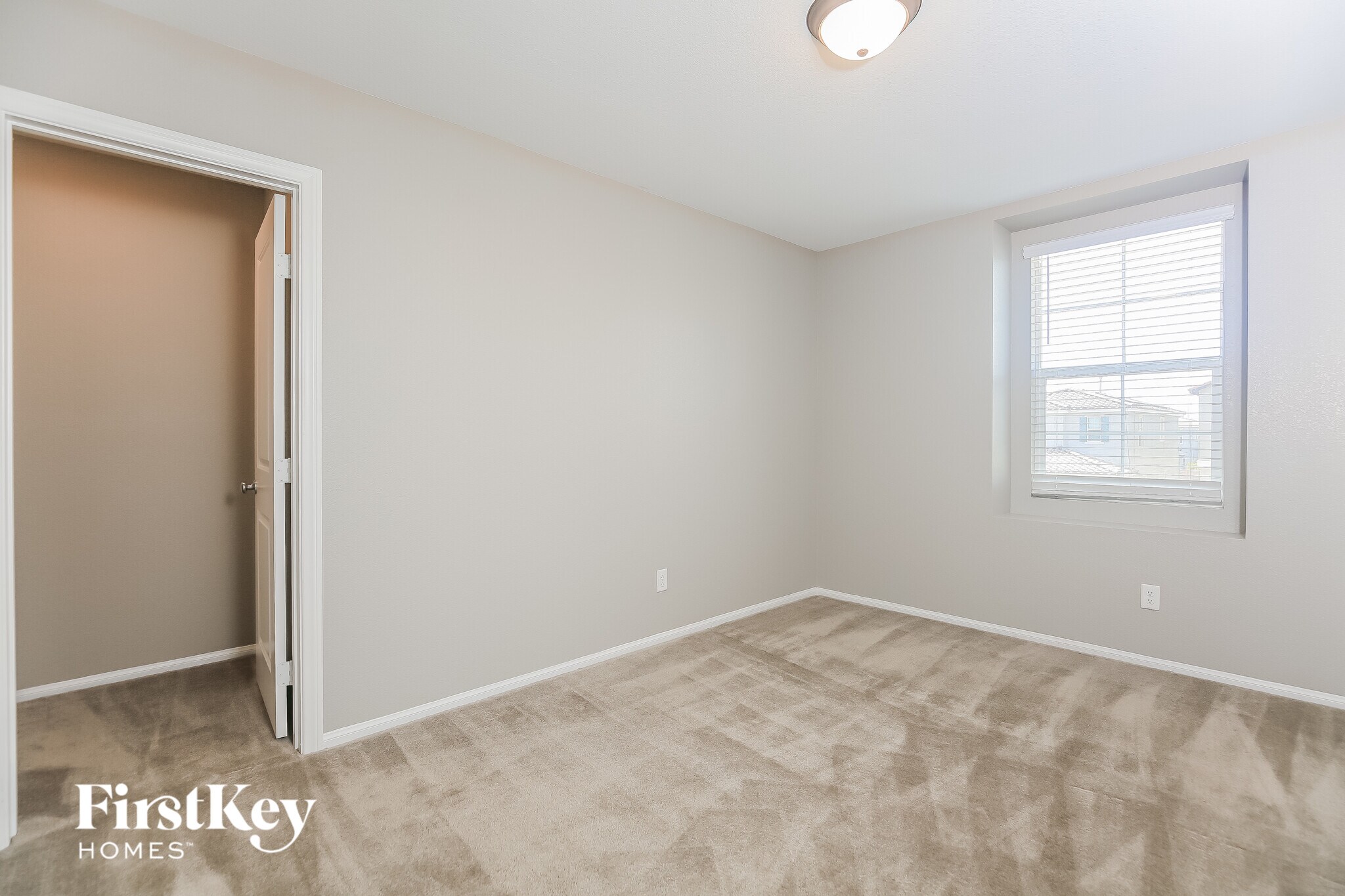 Building Photo - 9450 Yorkshire Coast Ave