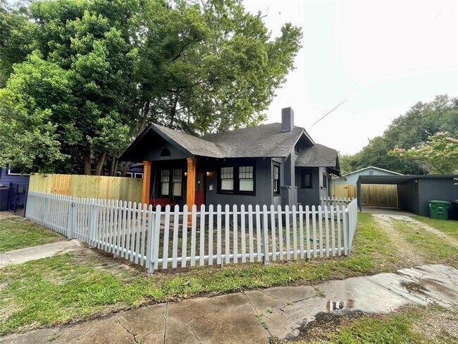 Building Photo - 113 Northwood St