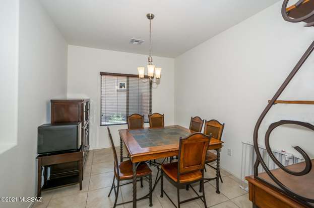 Building Photo - 9017 W Rolling Springs Dr