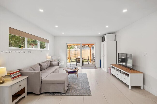 Building Photo - 11720 SW 81st Rd