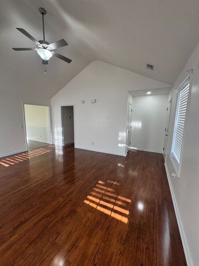 Building Photo - Beautiful 3BR 2BA Home w/ Fenced Backyard • At the end of Cul-De-Sac • Driveway Parking in Gaston