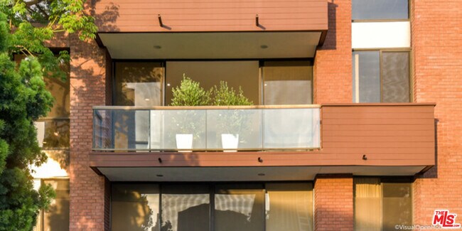 Building Photo - 268 S Lasky Dr