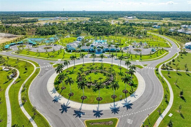 Building Photo - 6629 Fort Pierce Ave