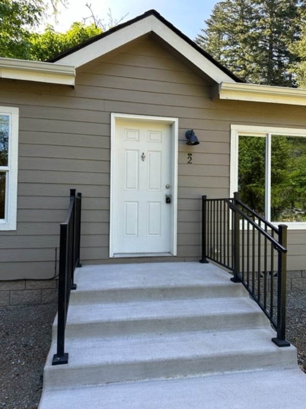 Building Photo - 7874 Old Redwood Hwy