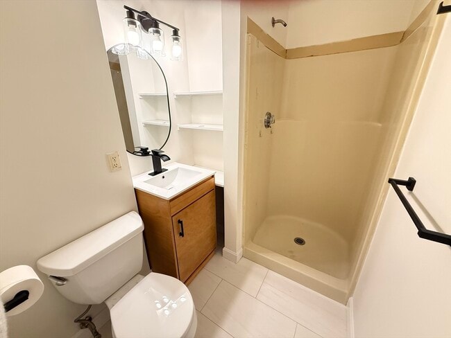 Building Photo - 6 S Ward St