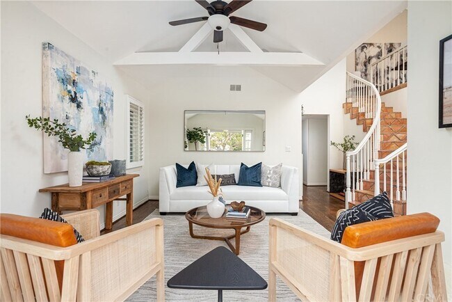 Building Photo - 509 Goldenrod Ave