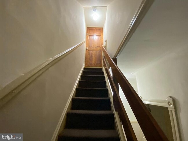 Building Photo - 3734 N Sydenham St