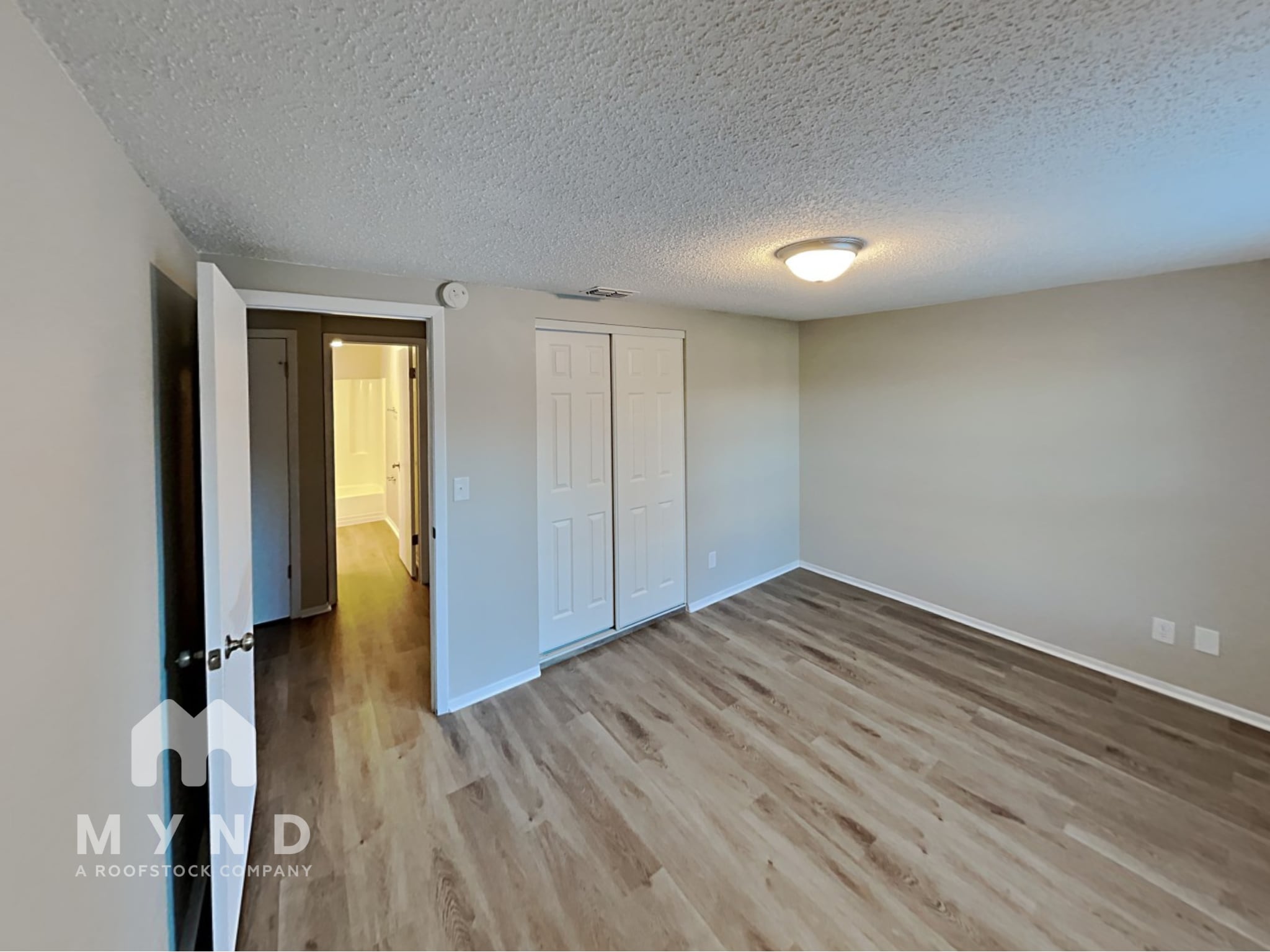 Building Photo - 7606 Woodland Oaks Ct