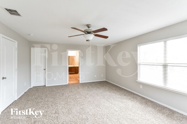 Building Photo - 9031 Canter Horse