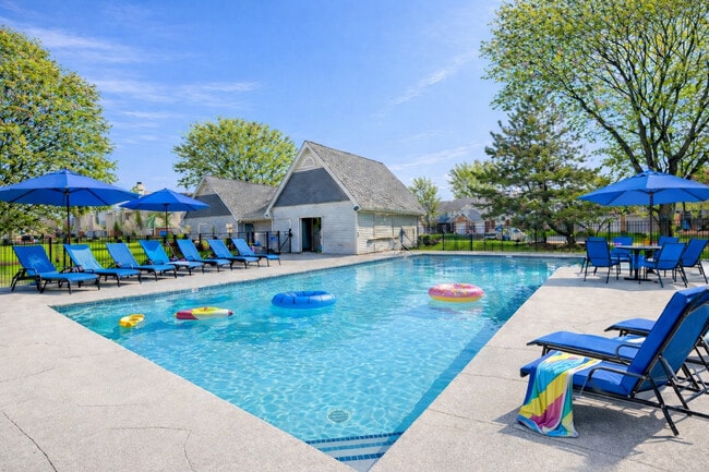 Building Photo - 1941 Quaker Hollow Ln