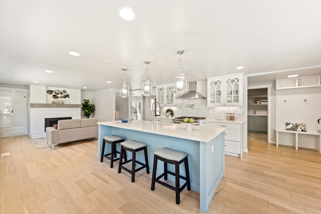 Building Photo - 6119 114th Ave NE