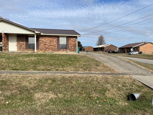 Building Photo - 1012 Windview Pl