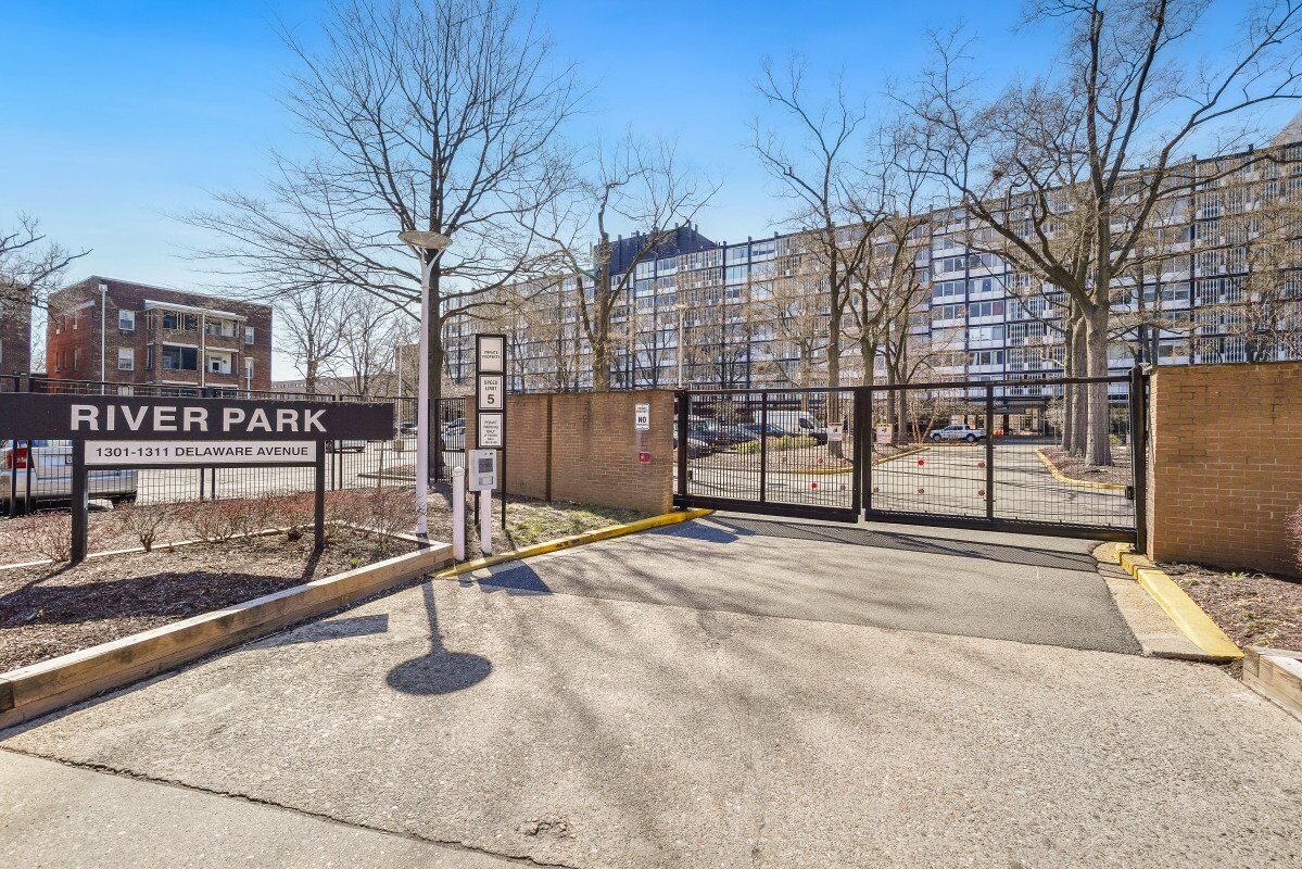 Building Photo - 1311 Delaware Ave SW