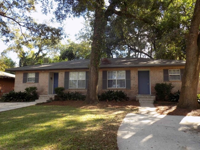Primary Photo - 2129 Corinne St