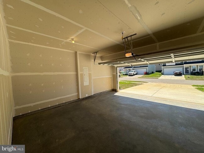 Building Photo - 51 Trout Lily Dr