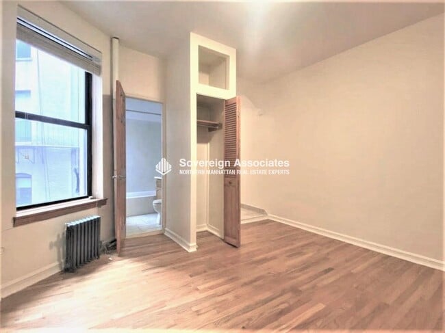 Building Photo - 3135 Broadway