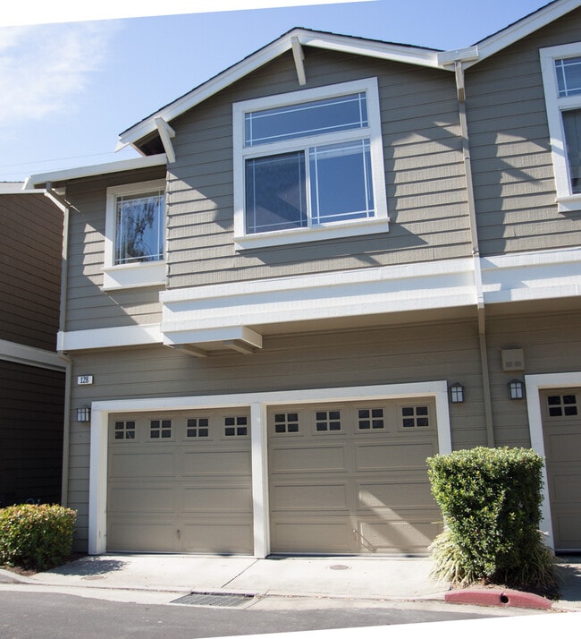 Building Photo - Coming Soon! Conveniently Located Townhome...