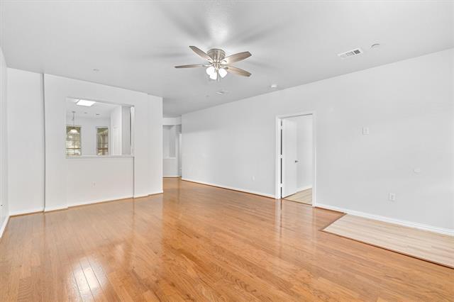 Building Photo - 205 Bexar Dr
