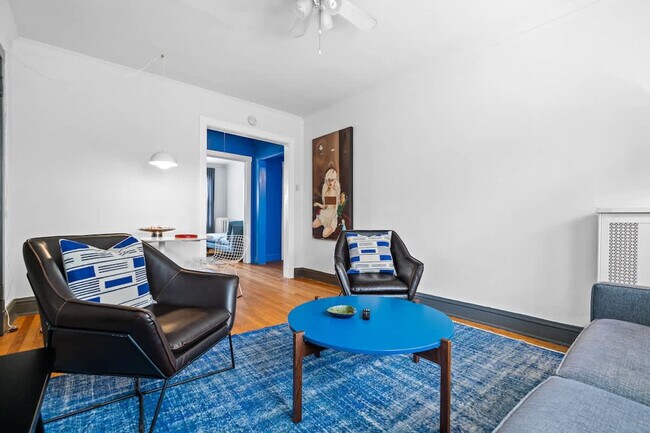 Building Photo - 3549 N Janssen Ave