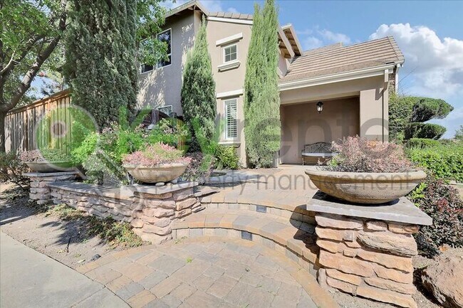 Building Photo - 6820 Cherry Ridge Cir