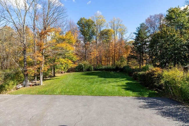 Building Photo - 2145 Saw Mill River Rd