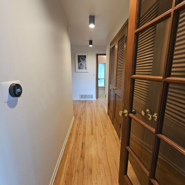 Building Photo - Private Bainbridge Island Retreat with Acreage & Modern Comforts