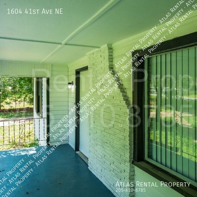 Building Photo - 1604 41st Ave NE