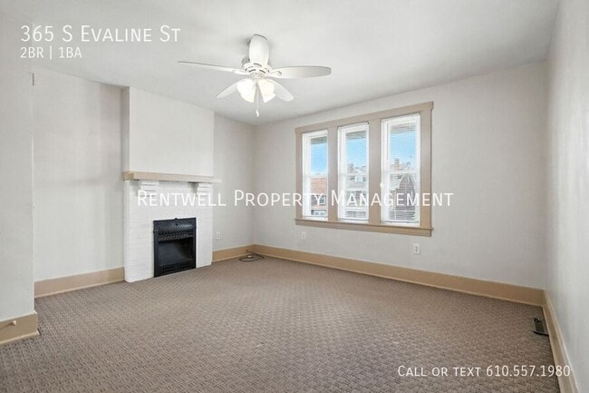 Building Photo - 365 S Evaline St