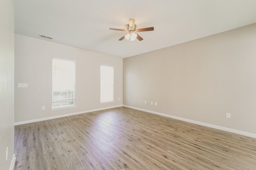 Building Photo - 9216 Aloysia Ln