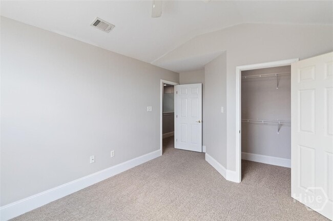 Building Photo - 104 Kendal Ct