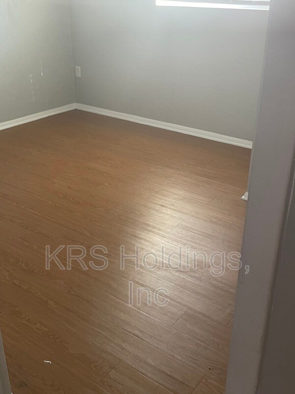 Building Photo - 4267 Newsome Dr