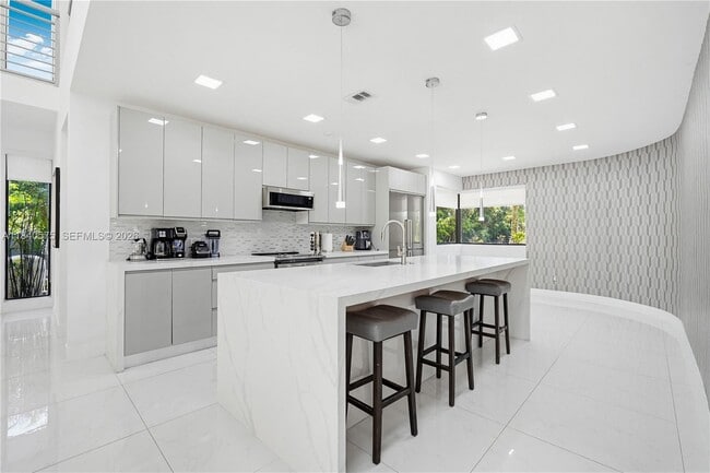 Building Photo - 14401 SW 63rd St