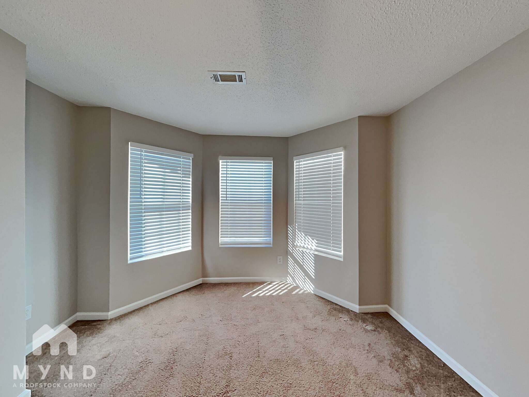 Building Photo - 5492 Sierra Tr