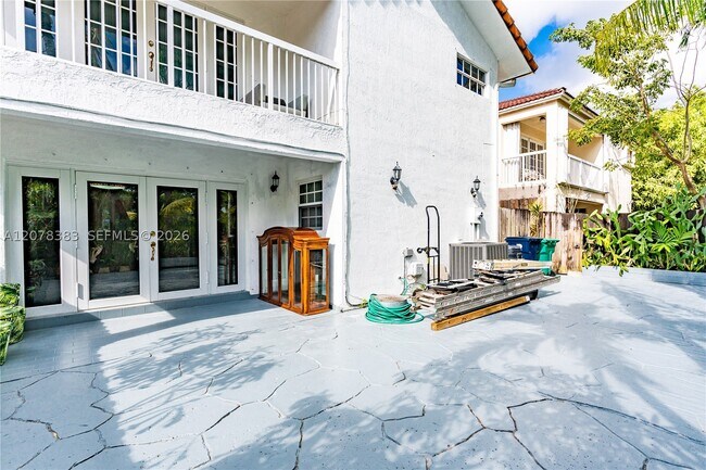 Building Photo - 8909 SW 108th St