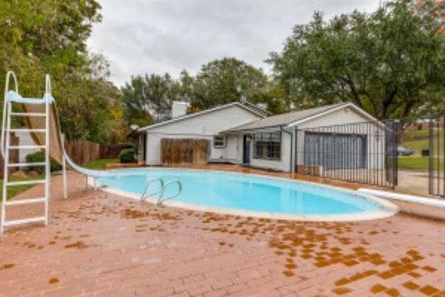 Building Photo - 28 Mont Del Dr