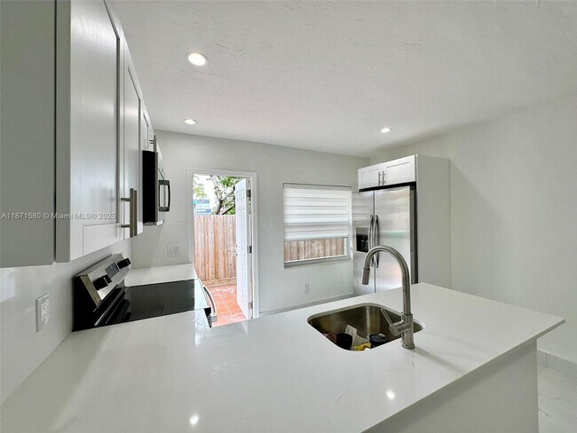 Building Photo - 3461 NW 6th St