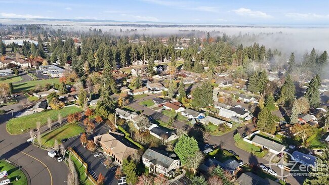 Building Photo - 11907 NE 4th St