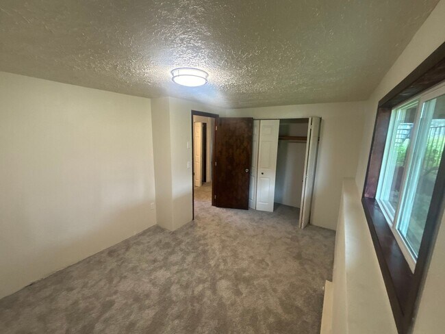 Building Photo - Charming 2 Bed, 2 Bath Home! *SPECIAL: $50...