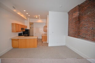 Building Photo - 29-41 Congress St