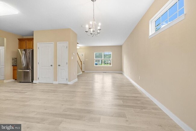 Building Photo - 14 Marlyn Rd