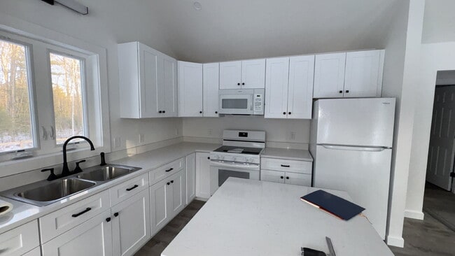 Building Photo - Brand New 2BR Single-Family Home for Rent – Arundel, ME