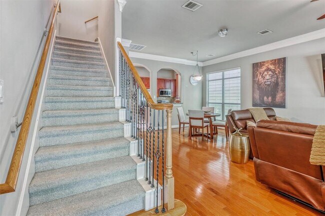 Building Photo - 9113 Creekstone Lake Dr