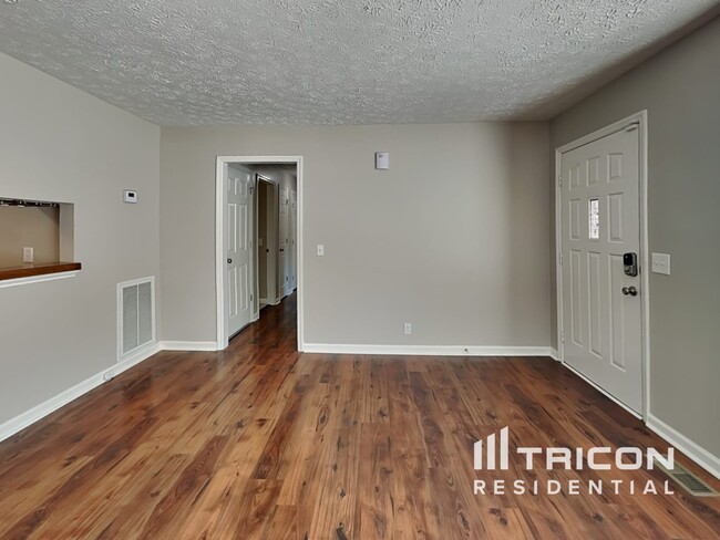 Building Photo - 206 Township Dr