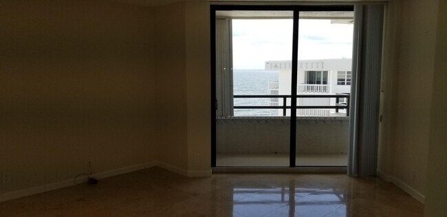 Building Photo - 3560 S Ocean Blvd