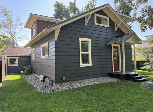 Building Photo - Charming Kalispell Home